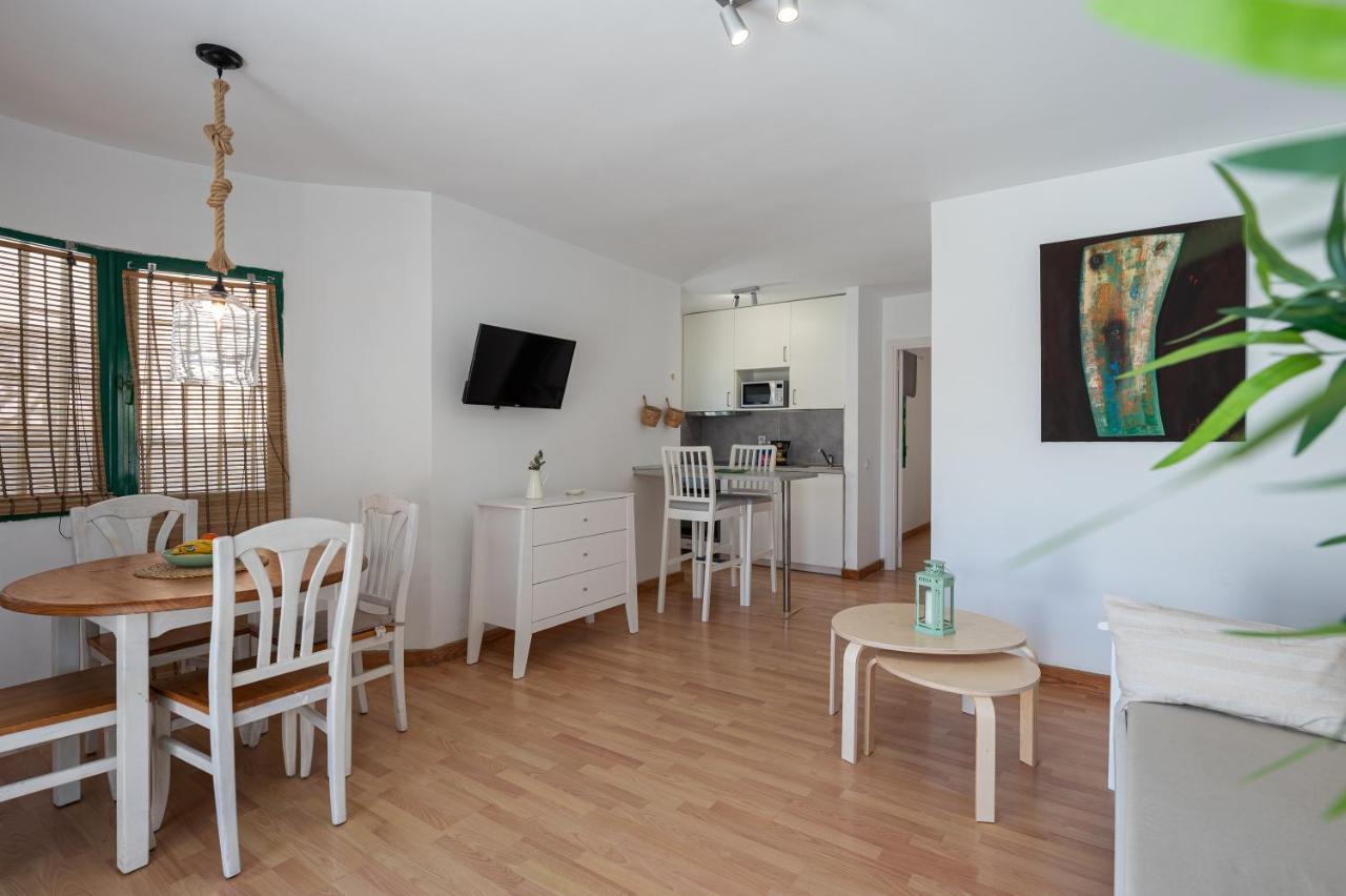 Homeforguest Apartment With Pool And Terrace 1 Min From The Beach Corralejo Zewnętrze zdjęcie