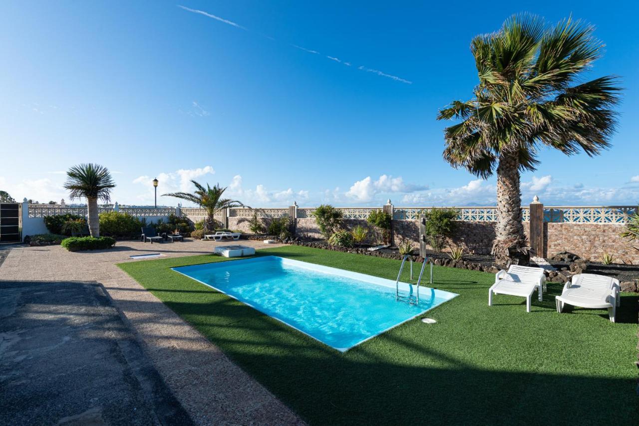 Homeforguest Apartment With Pool And Terrace 1 Min From The Beach Corralejo Zewnętrze zdjęcie